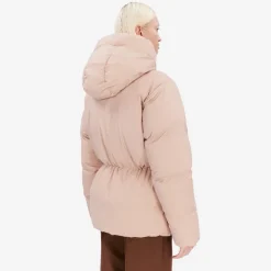 Dame Maddie Jakke Rose