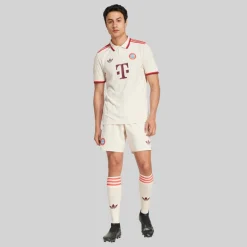 Herre FCB FC Bayern München 24/​25 Ægte Tredje Shorts Linen